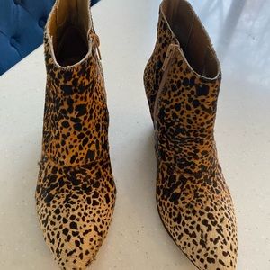 Gorgeous fur leopard print wedge boot